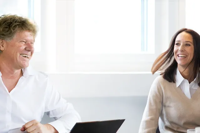 Das Team von Koelliker Digital Office Services im Gespräch mit Kunden